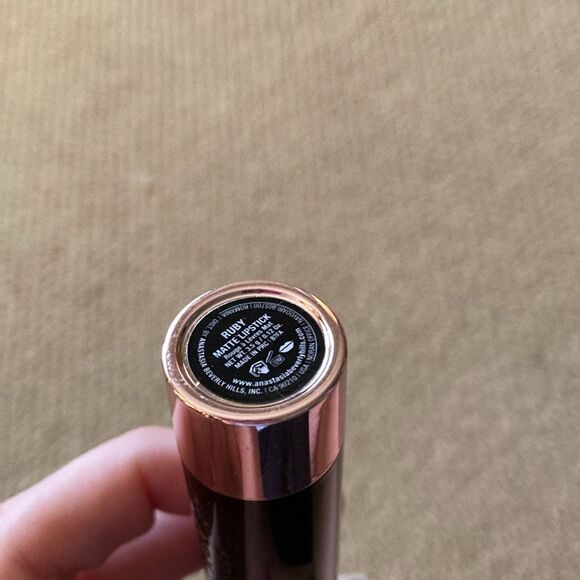 Anastasia Beverly Hills Matte Lipstick Ruby Red Full Size Discontinued Swatched - Picture 7 of 11